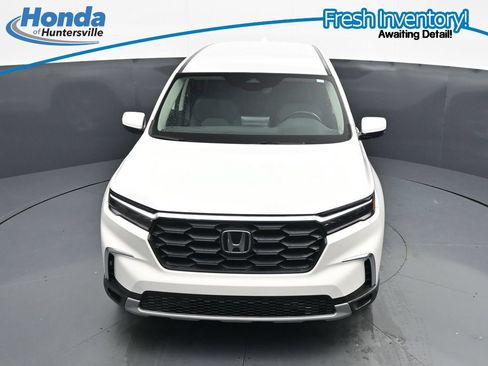 Used 2025 Honda Pilot EX-L image 15