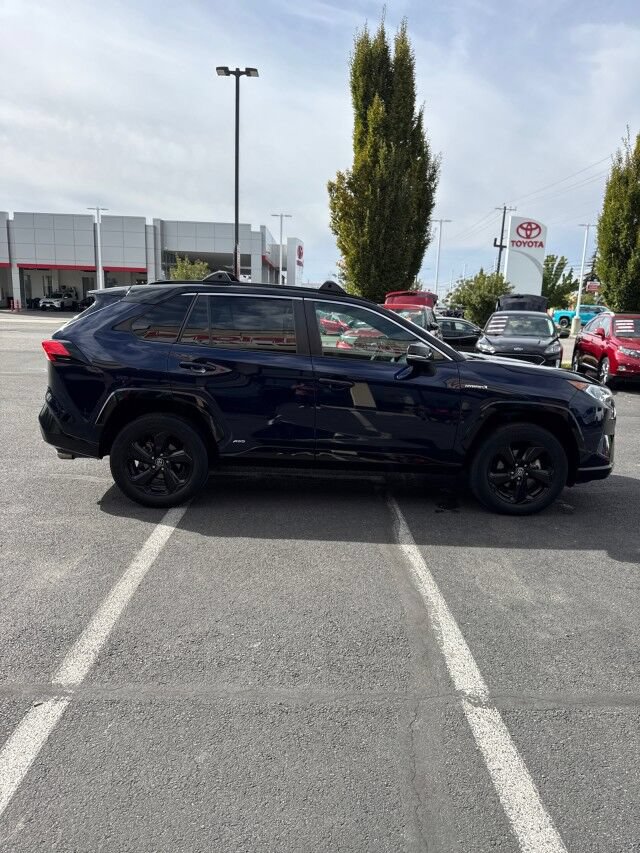 Used 2020 Toyota RAV4 XSE AWD/4WD image 4