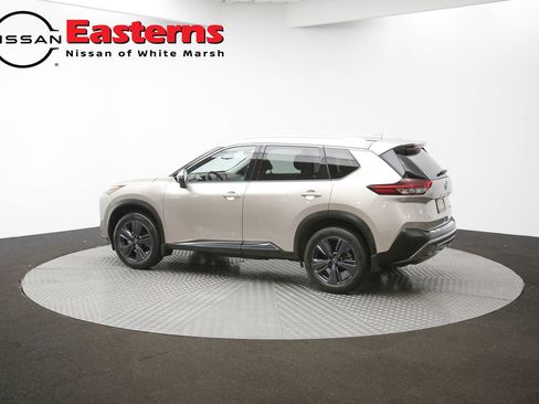 Used 2022 Nissan Rogue SL image 89