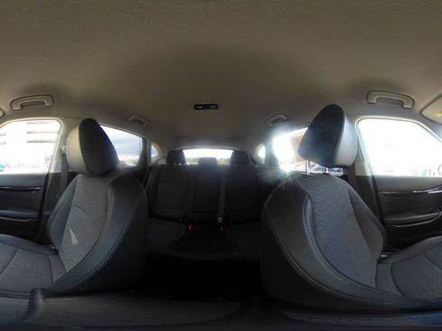 Used 2025 Kia Seltos S image 40