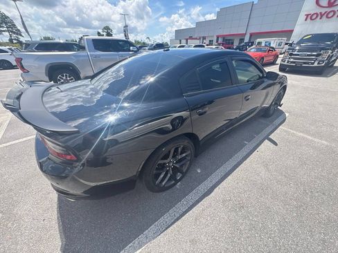 Used 2022 Dodge Charger SXT w/ Blacktop Package RWD image 12