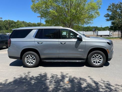 Used 2025 Chevrolet Tahoe LT AWD/4WD image 9