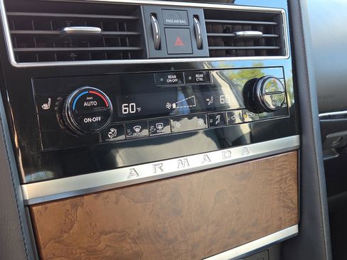 Used 2021 Nissan Armada SL w/ Captain's Chairs Package AWD/4WD image 24