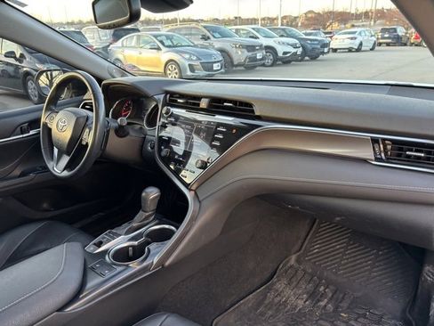 Used 2018 Toyota Camry XSE image 22
