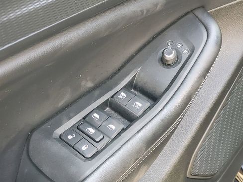 Used 2024 Jeep Grand Cherokee L Laredo AWD/4WD image 20