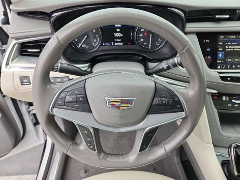 Used 2021 Cadillac XT5 Premium Luxury image 19
