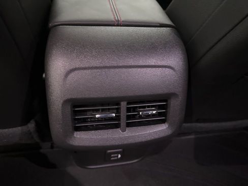 Used 2024 Chevrolet Equinox RS image 23