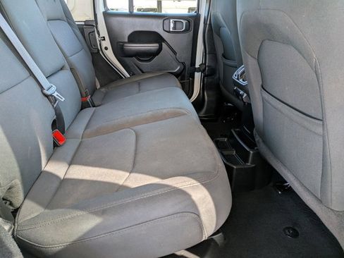 Used 2023 Jeep Wrangler Unlimited image 21