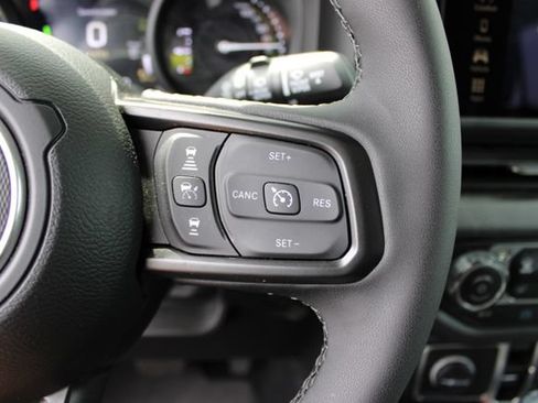 Used 2025 Jeep Wrangler Unlimited Sport S 4xe AWD/4WD image 20