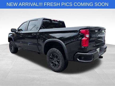 Used 2025 Chevrolet Silverado 1500 ZR2 w/ Technology Package AWD/4WD image 5