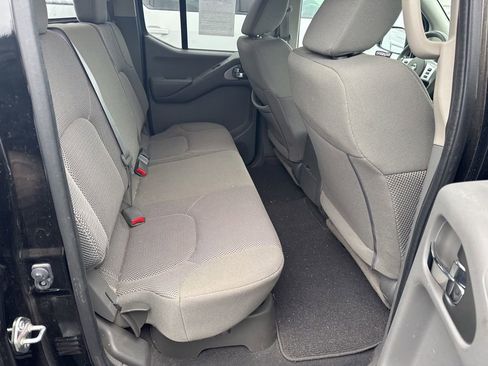 Used 2021 Nissan Frontier SV image 30