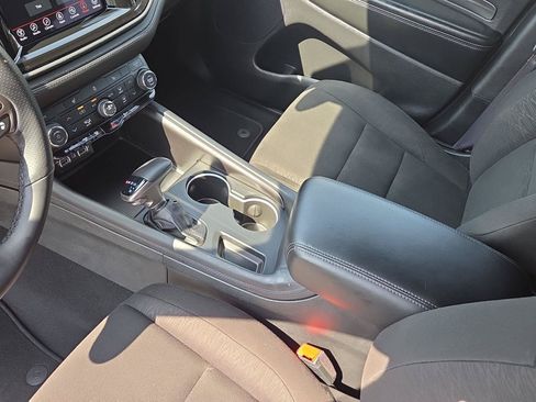 Used 2024 Dodge Durango SXT w/ SXT Blacktop Group AWD/4WD image 20