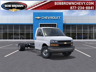 New 2025 Chevrolet Express 3500 w/ Power Convenience Package