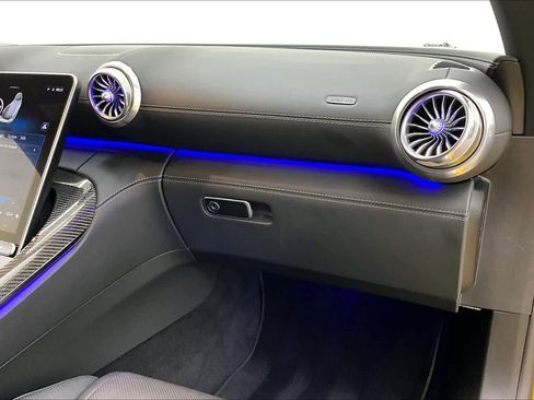 Used 2022 Mercedes-Benz SL 55 AMG 4MATIC image 19