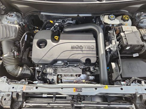 Used 2024 Chevrolet Equinox RS FWD image 28