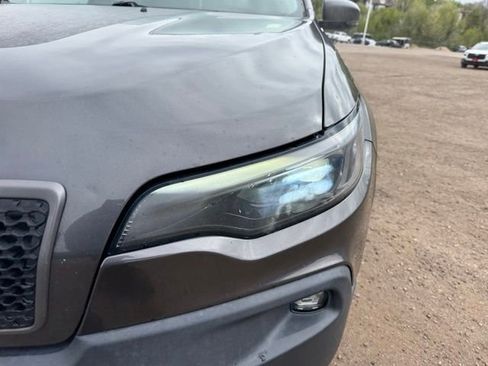 Used 2019 Jeep Cherokee Trailhawk w/ Comfort/Convenience Group AWD/4WD image 10