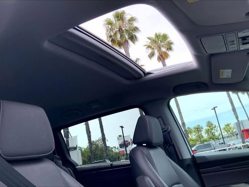 Used 2024 Honda Odyssey EX-L image 13