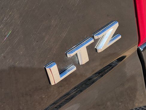 Used 2022 Chevrolet Silverado 1500 LTZ w/ Z71 Off-Road Package image 14