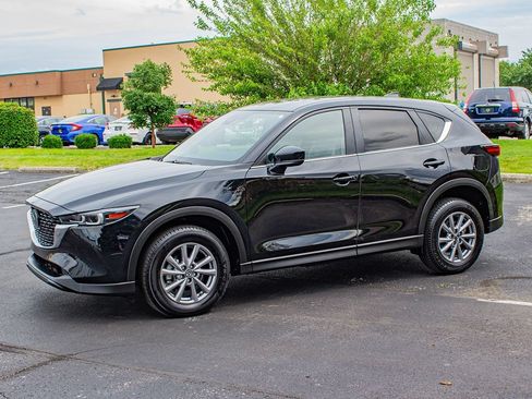 Used 2023 MAZDA CX-5 AWD 2.5 S w/ Select Package image 4