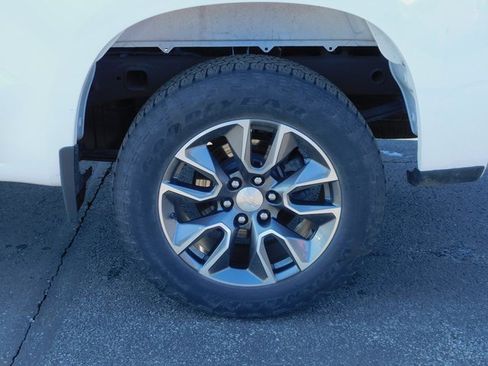 Used 2023 Chevrolet Silverado 1500 LT image 11