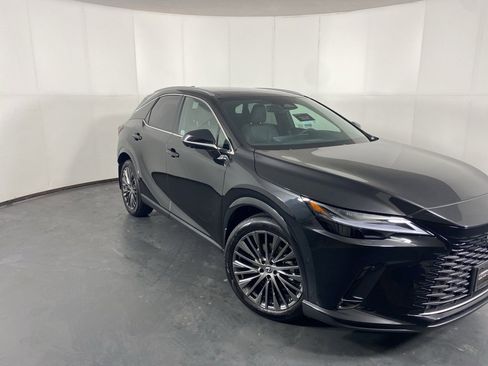 Certified 2023 Lexus RX 350 AWD w/ Accessory Package image 4