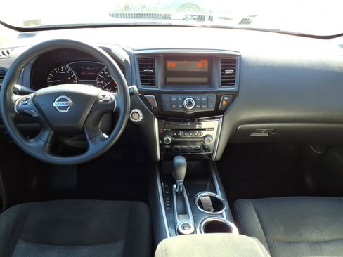 Used 2015 Nissan Pathfinder S AWD/4WD image 7