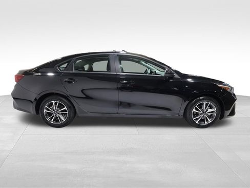 Used 2024 Kia Forte LXS image 5