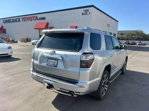 Used 2024 Toyota 4Runner Limited AWD/4WD image 4