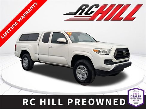 Used 2020 Toyota Tacoma SR image 1