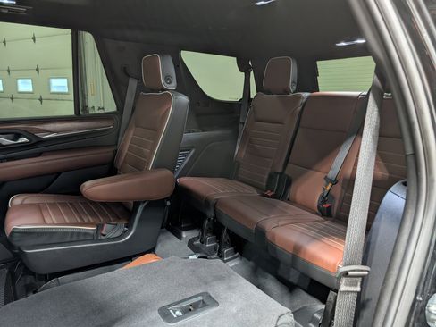 Used 2024 GMC Yukon Denali Ultimate image 16