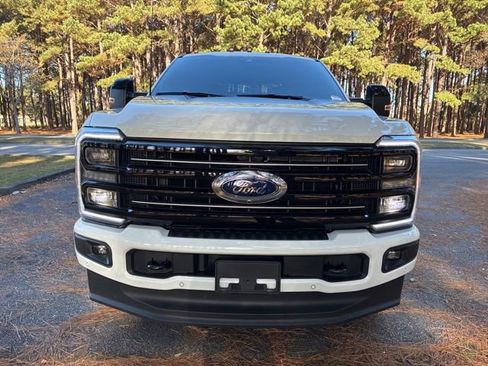 Used 2025 Ford F350 Platinum w/ FX4 Off-Road Package image 8