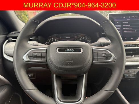 Used 2024 Jeep Compass Latitude image 21