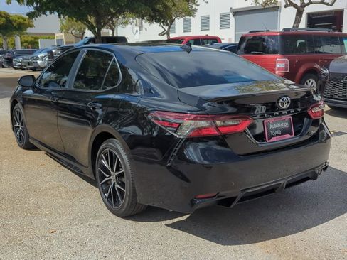 Used 2024 Toyota Camry SE FWD image 7