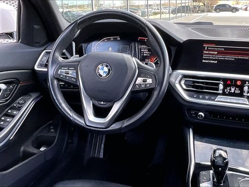 Used 2019 BMW 330i Sedan w/ Premium Package image 5