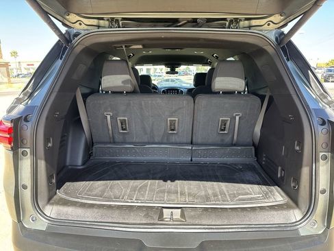 Certified 2023 Chevrolet Traverse LT FWD image 29
