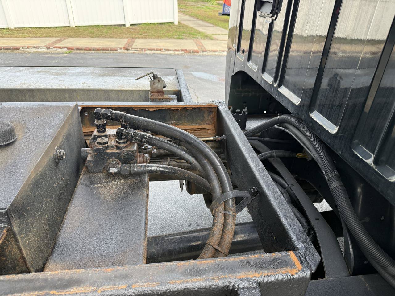 Used 2019 Ford F650 2WD Regular Cab Super Duty image 17