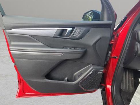 Used 2025 Buick Enclave Sport Touring w/ Power Package image 30