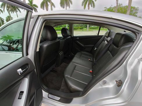 Used 2009 Nissan Altima 2.5 SL w/ SL Pkg FWD image 11