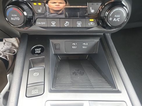 New 2026 Nissan Kicks SV image 17