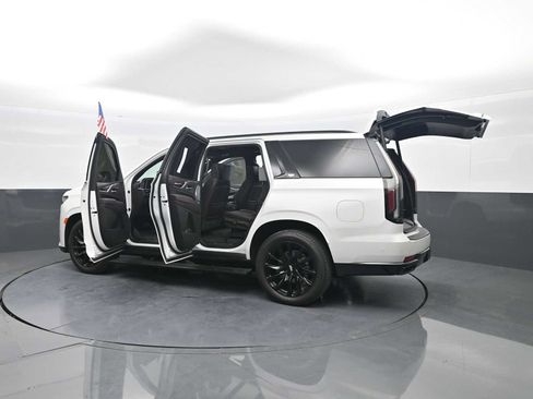 Used 2024 Cadillac Escalade Sport Platinum w/ LPO, ONYX Package AWD/4WD image 52