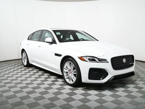 Used 2022 Jaguar XF R-Dynamic SE AWD/4WD image 1