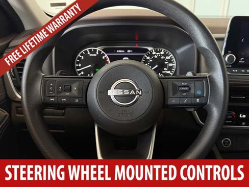 Used 2023 Nissan Rogue SV AWD/4WD image 10