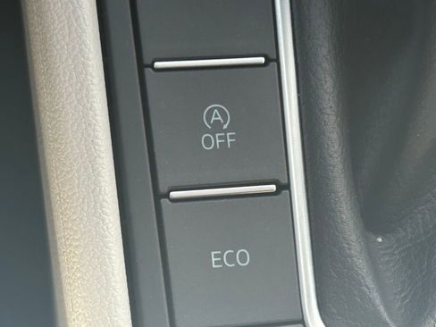 New 2026 Volkswagen Jetta SE image 48