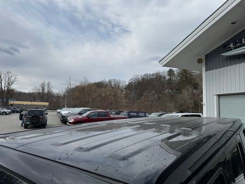 New 2025 Jeep Wrangler Sahara w/ Technology Group image 12