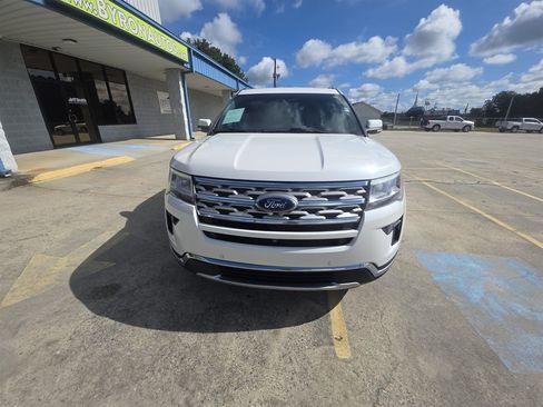 Used 2018 Ford Explorer Limited FWD image 4
