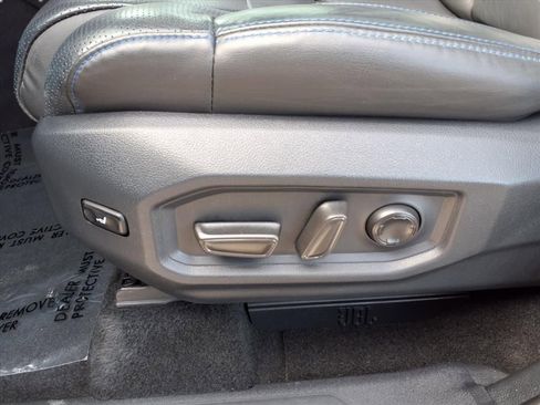 Used 2024 Toyota Tundra Platinum image 22