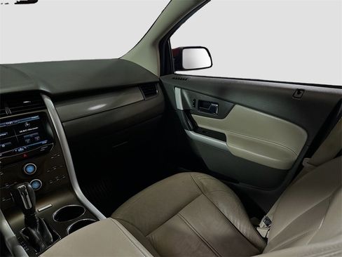 Used 2014 Ford Edge SEL w/ Equipment Group 205A image 22