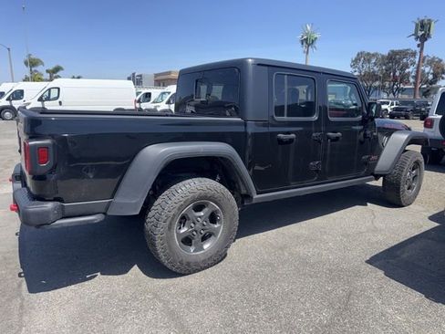 Used 2022 Jeep Gladiator Rubicon w/ Cold Weather Group AWD/4WD image 4