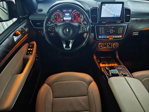 Used 2018 Mercedes-Benz GLS 550 4MATIC image 5