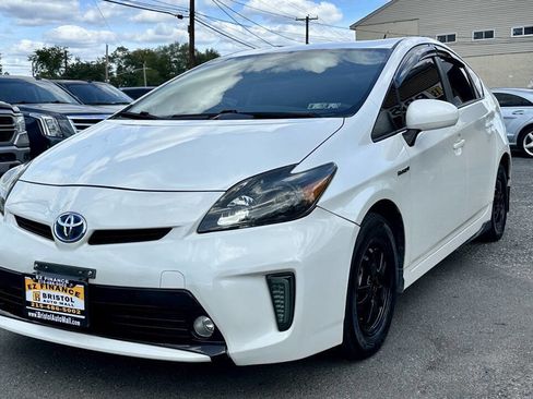 Used 2015 Toyota Prius Two image 3
